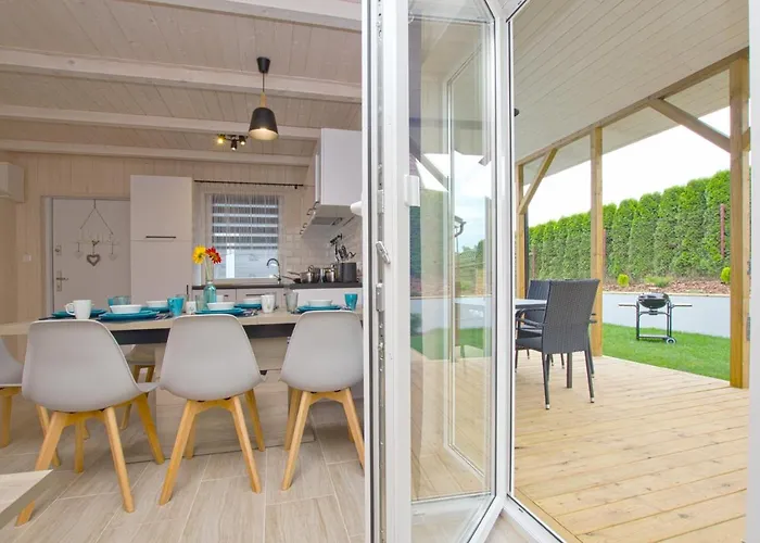 Деревянный коттедж Marina